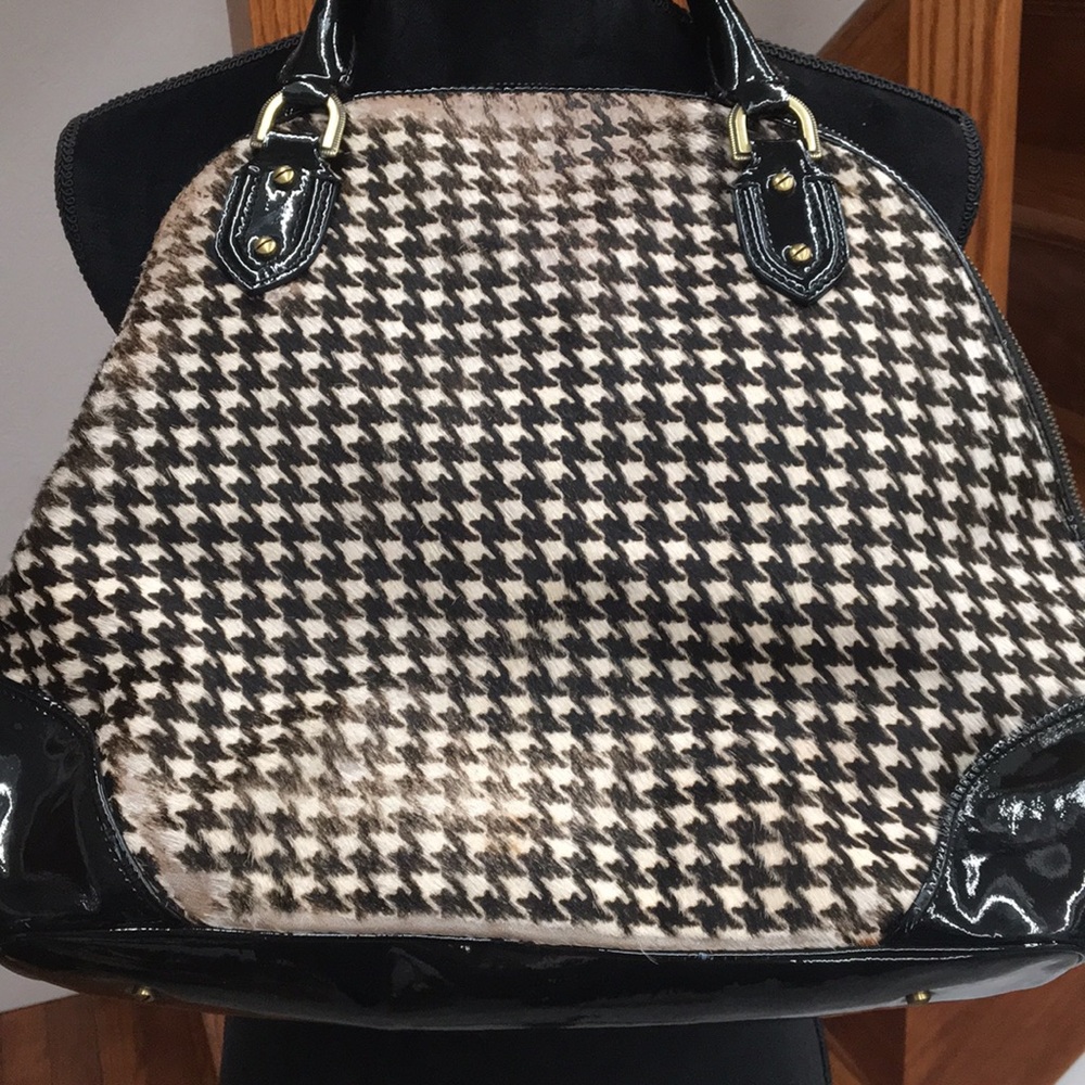Cole Haan Houndstooth Patent Leather Bag & Wallet - Picture 4 of 13